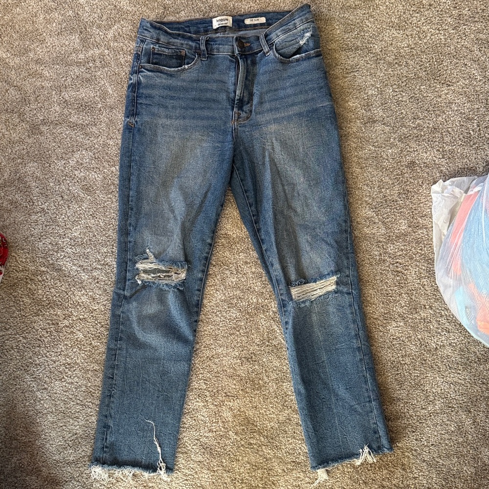 Stylish Blue Distressed Jeans